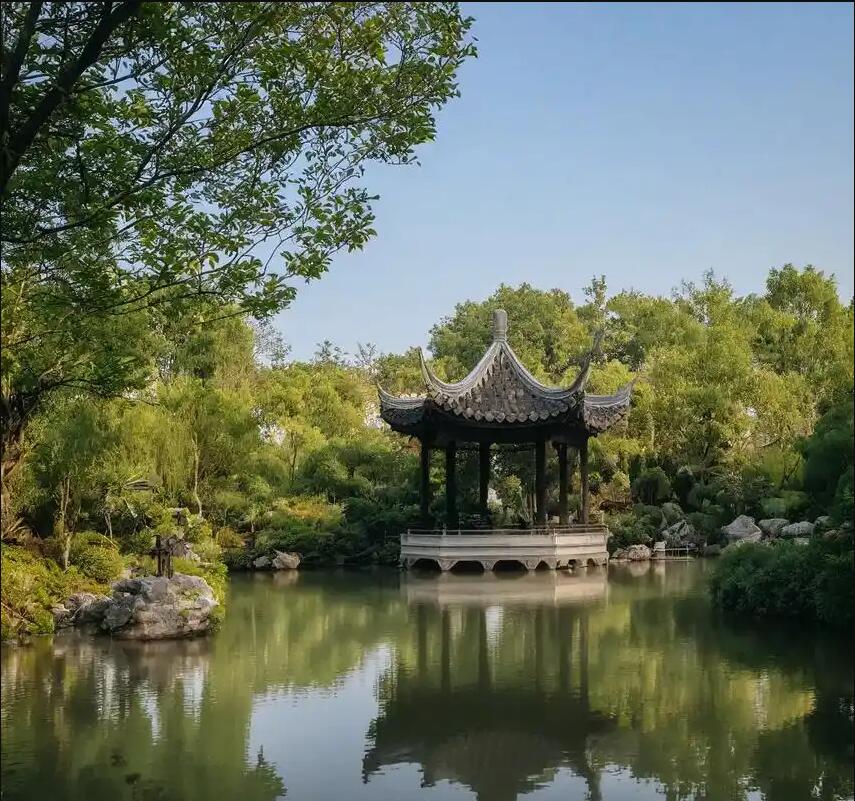 常德雨真土建有限公司